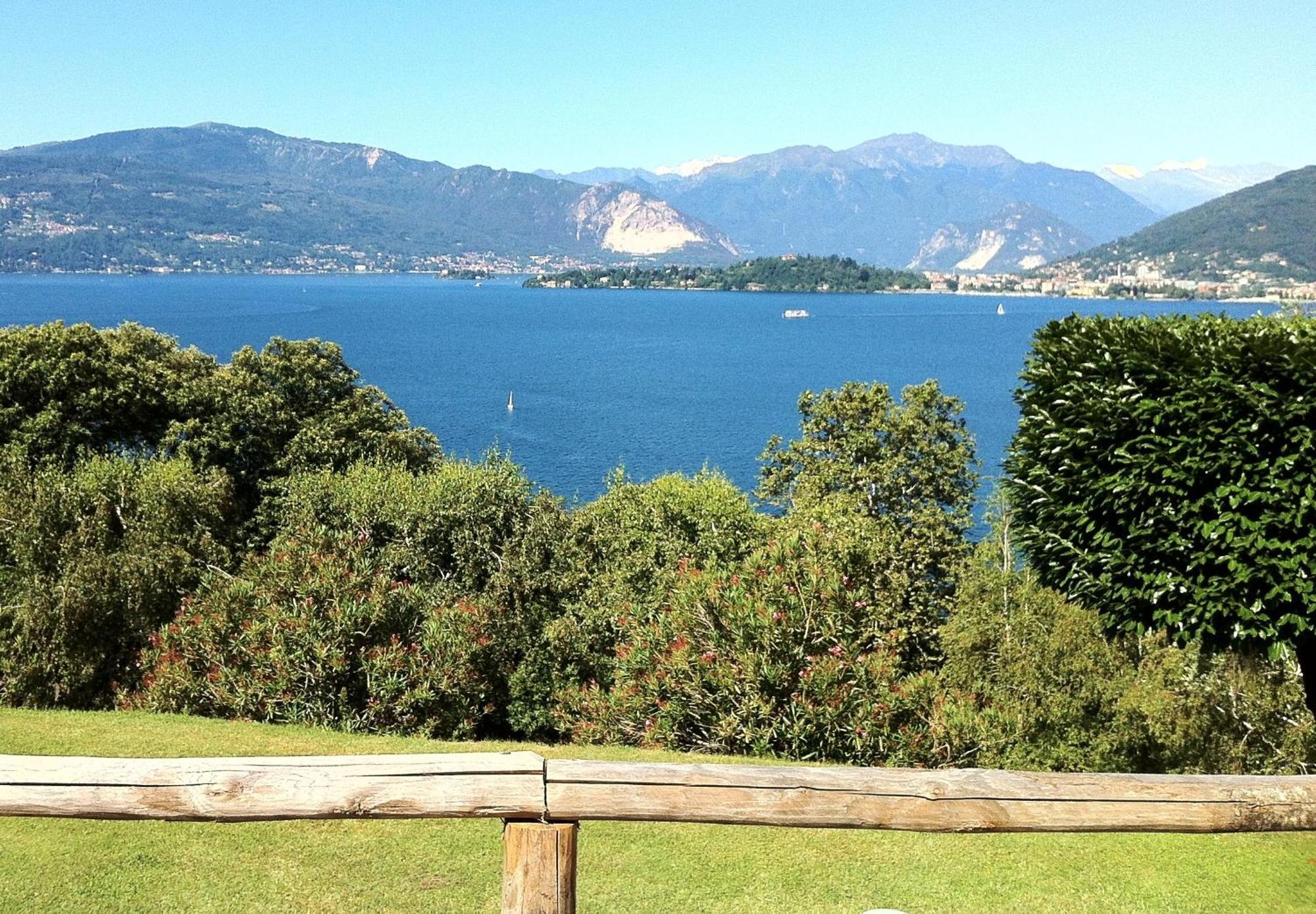 Locanda Pozzetto Laveno-Mombello Exterior photo