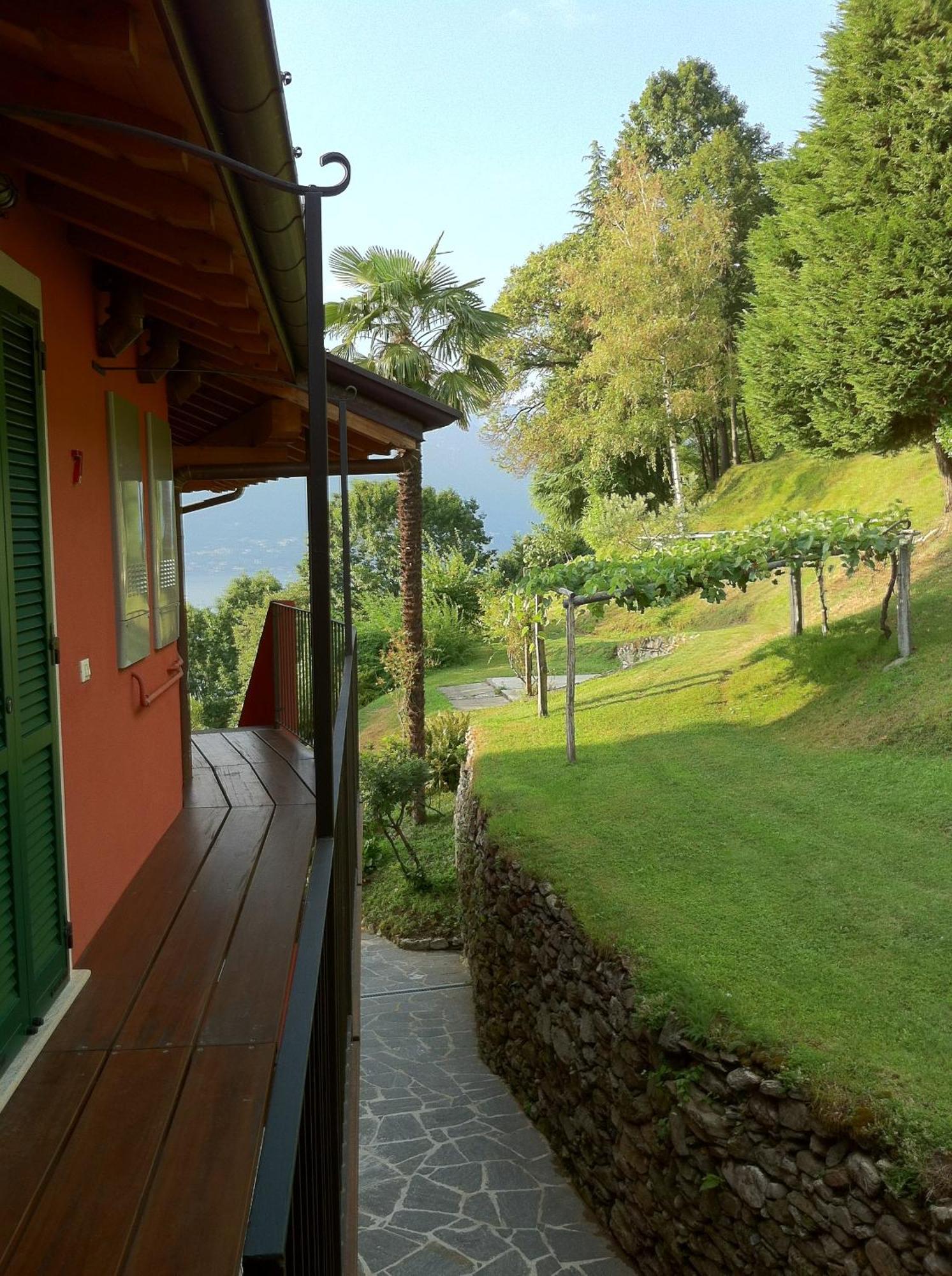 Locanda Pozzetto Laveno-Mombello Exterior photo