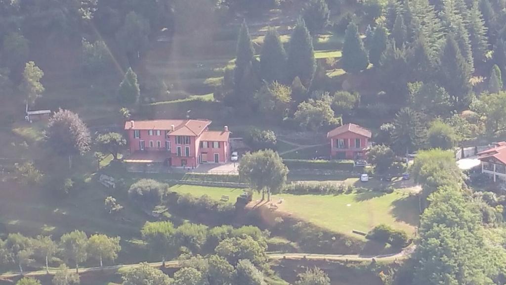 Locanda Pozzetto Laveno-Mombello Exterior photo